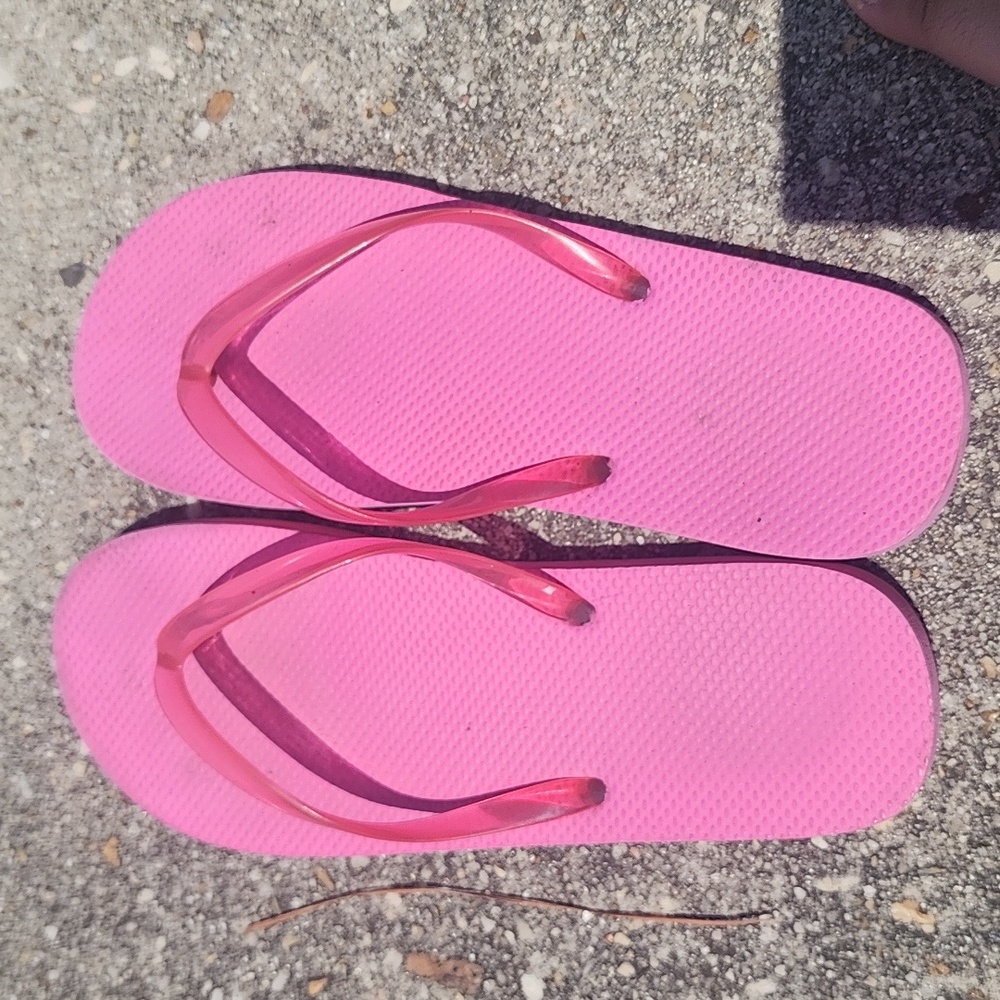 Sandles